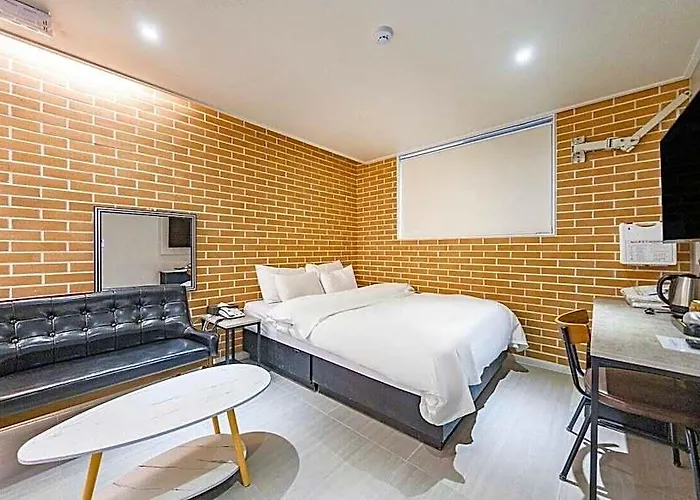 Jongro Mn Lucky Hotel 3*